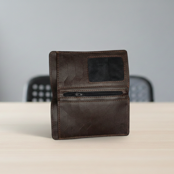 Handcrafted Crocodile Pattern Genuine Leather Bifold Wallet